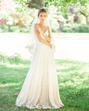 Amara Fingertip Lace Veil