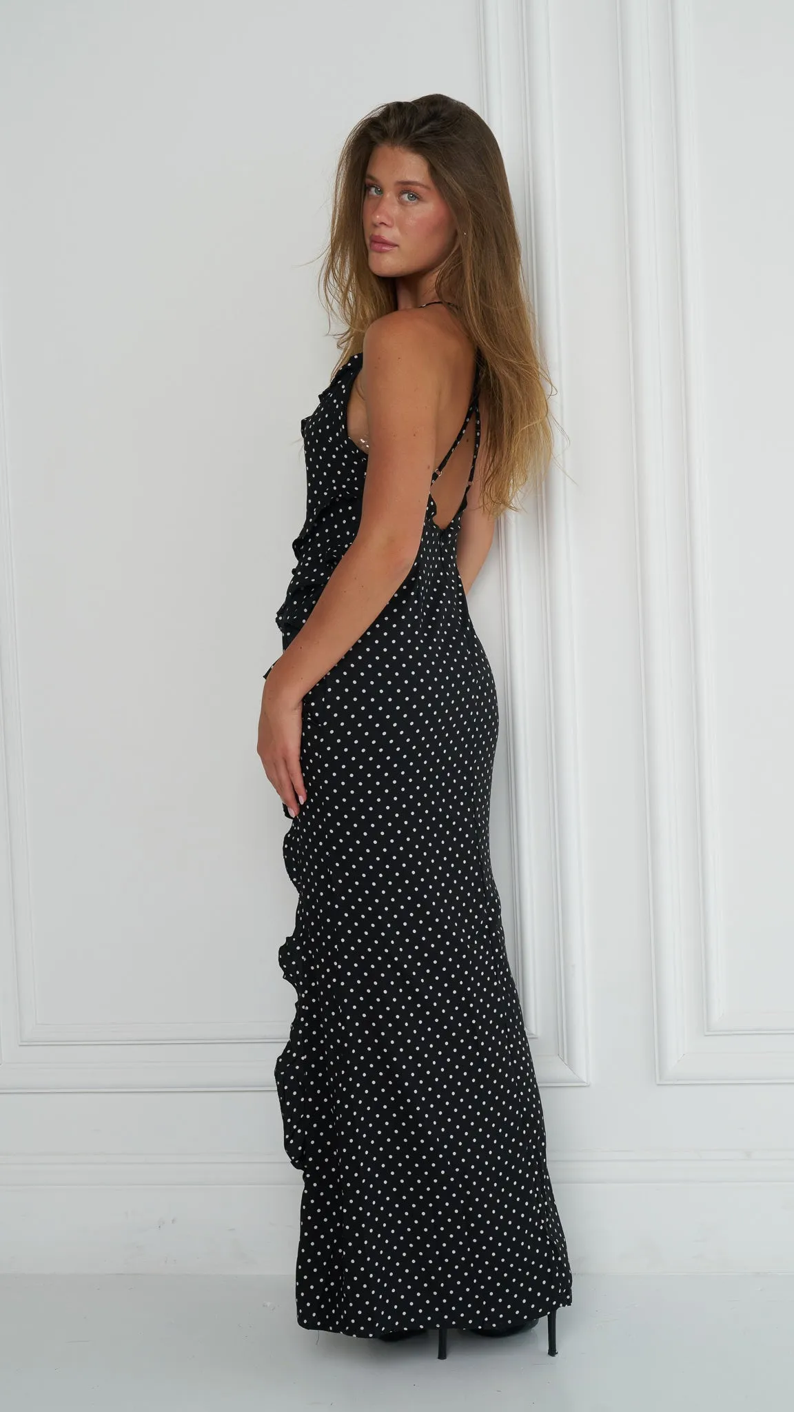 Avam Sleeveless Maxi Dress