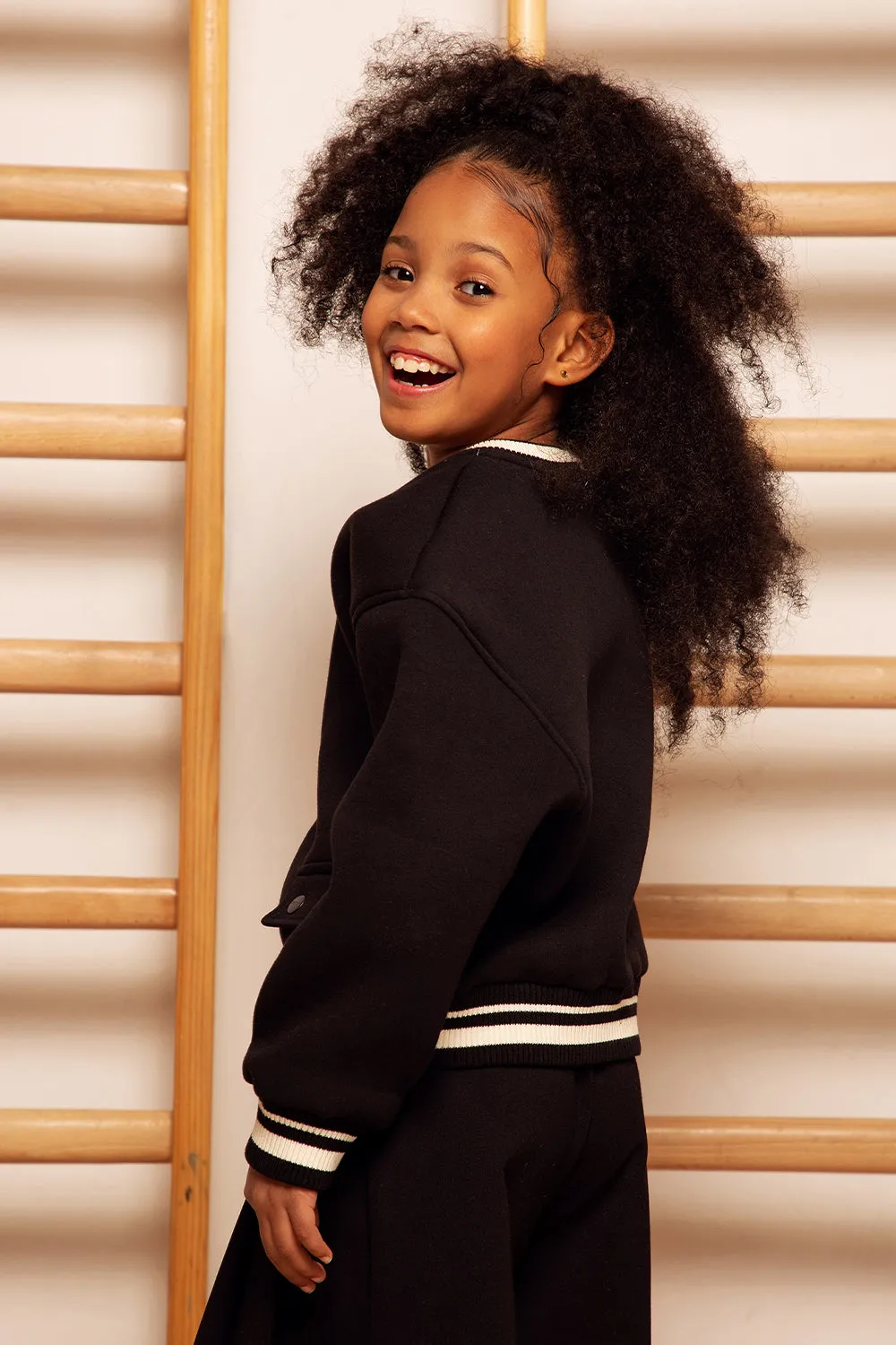 Black sweatshirt