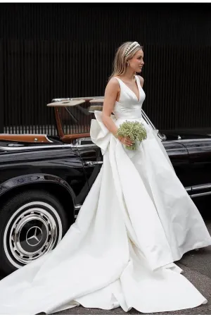 Classic A-line Wedding Dress with Detachable Bow
