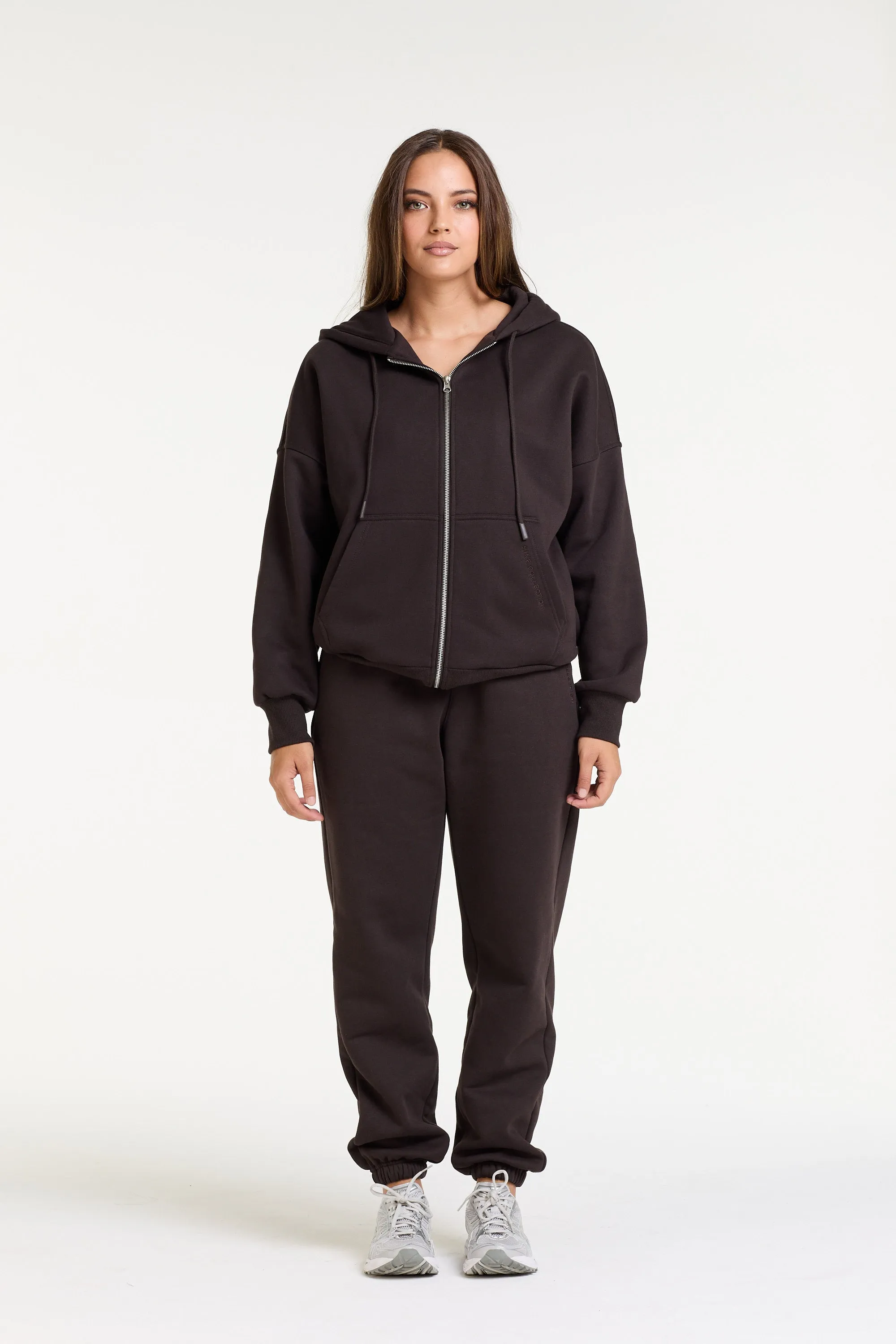 ESSENTIAL TRACKPANT COCOA