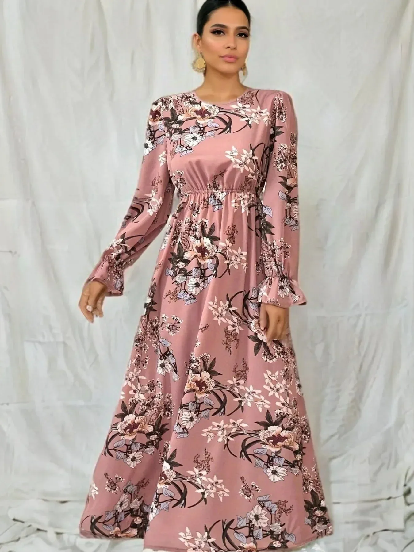 Larisa® | Classic and fashionable   dress