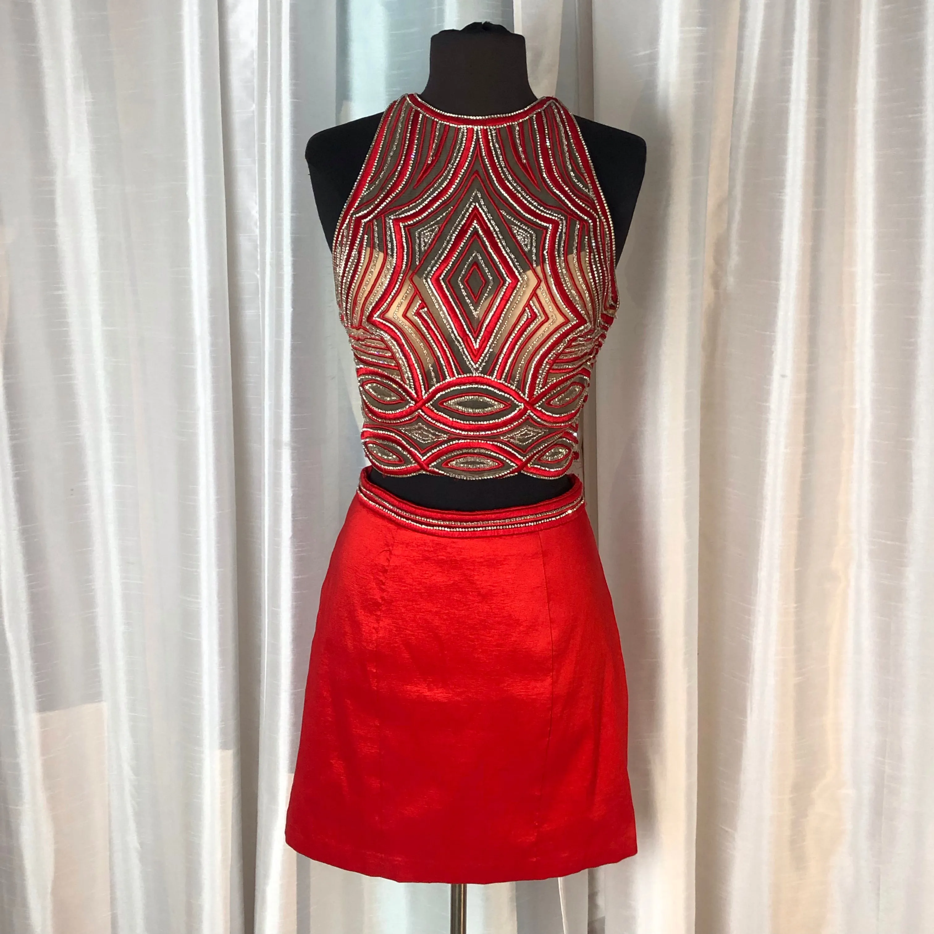 MORI LEE  Red Short Two Piece Size 6