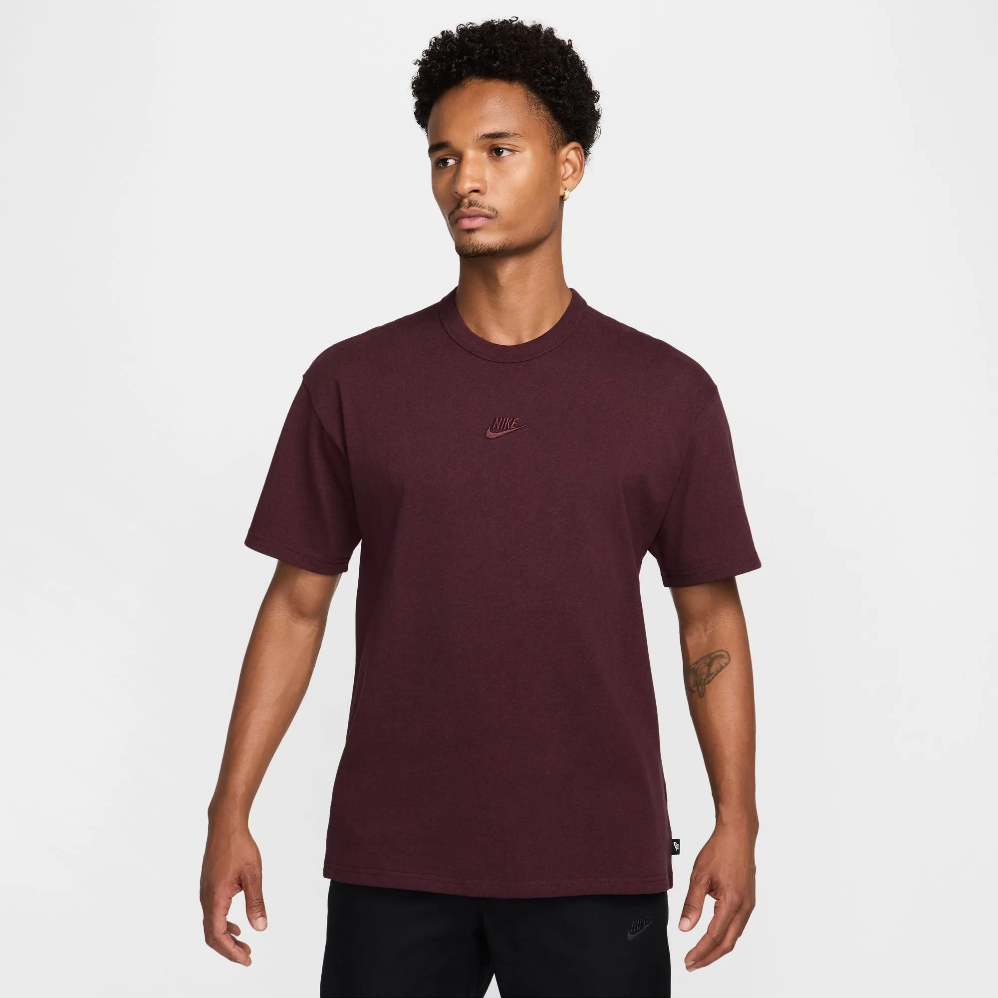 Nike Sportswear Premium Essentials Tee Burgundy Crush