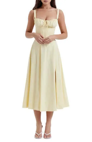 Nuala® | Classic and elegant summer dress