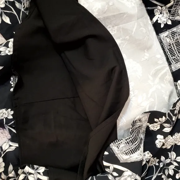 NWT Talbots Black &amp; White Bird Cage Floral Skirt Scallop Hem Size 14 Lined
