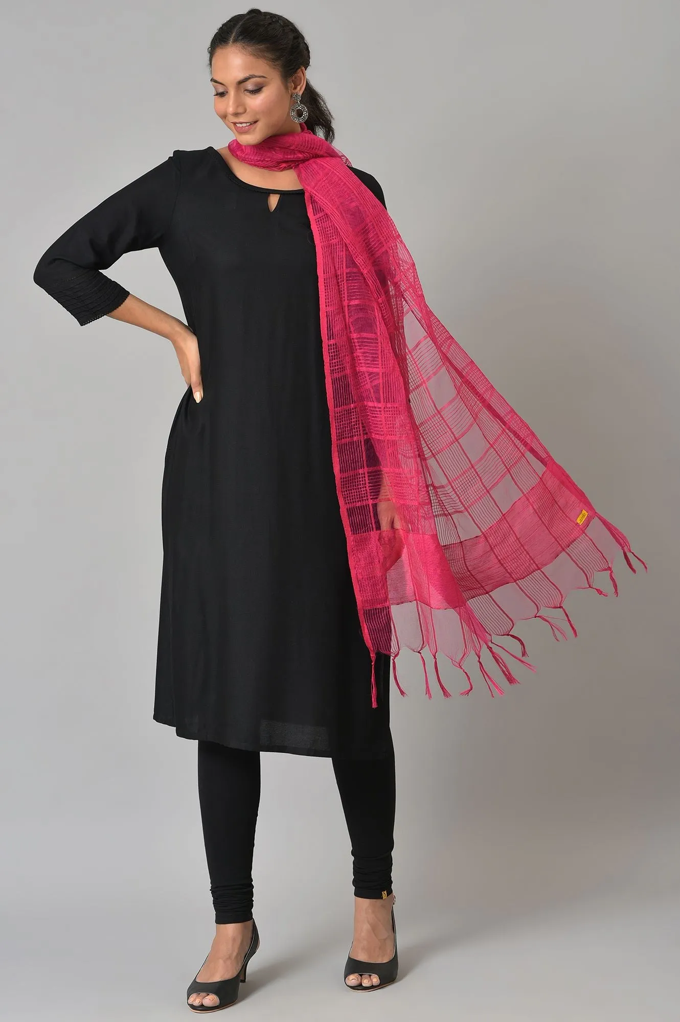 Pink Yarn-Dyed Woven Dupatta