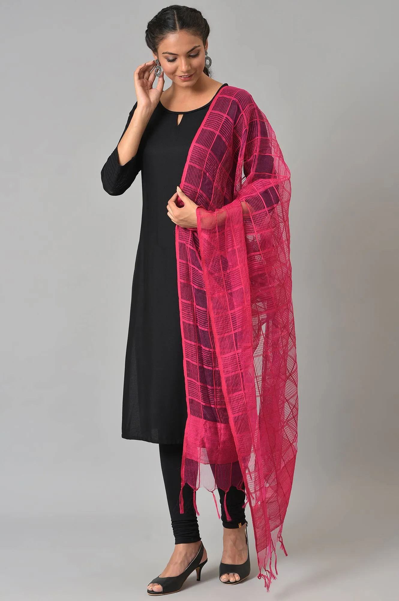 Pink Yarn-Dyed Woven Dupatta