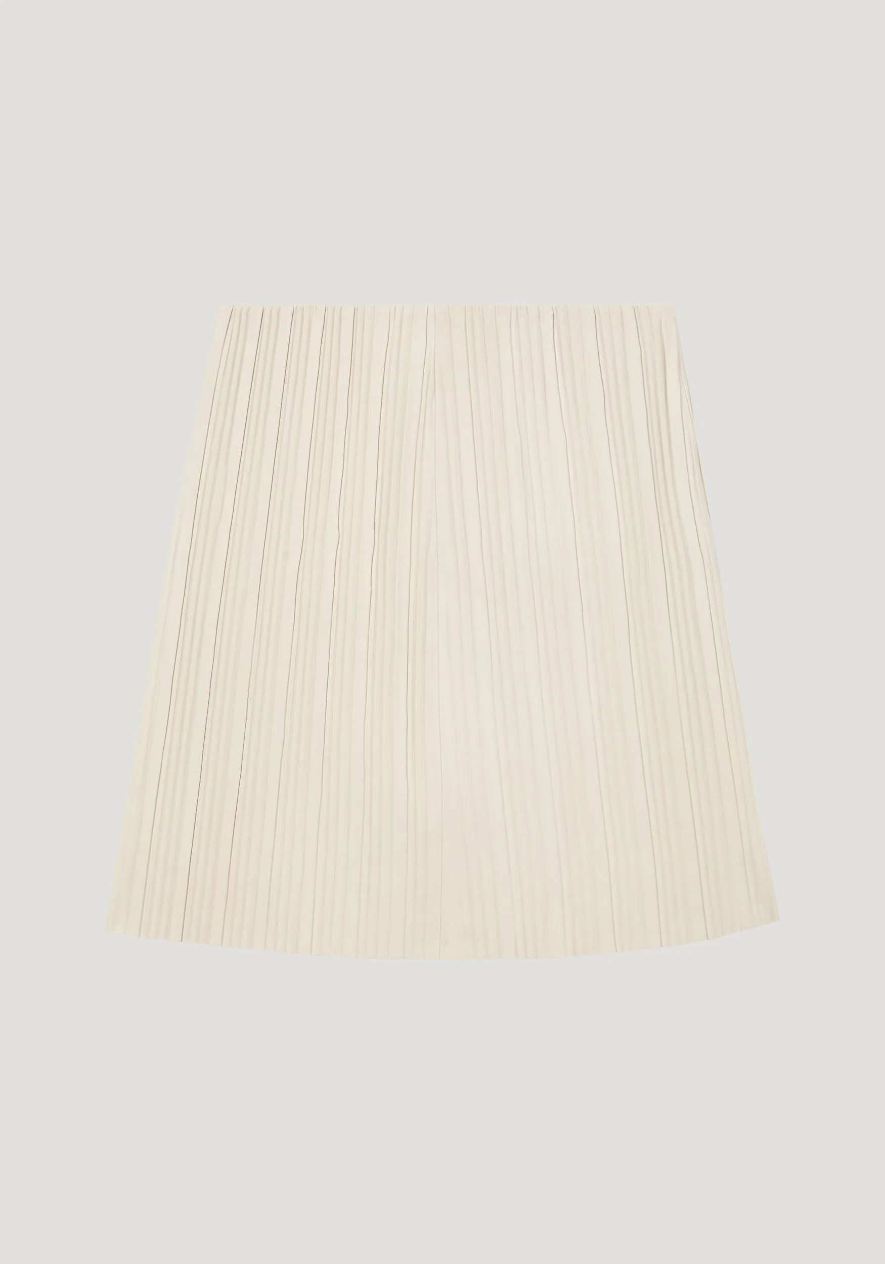Plissé leather skirt | chalk