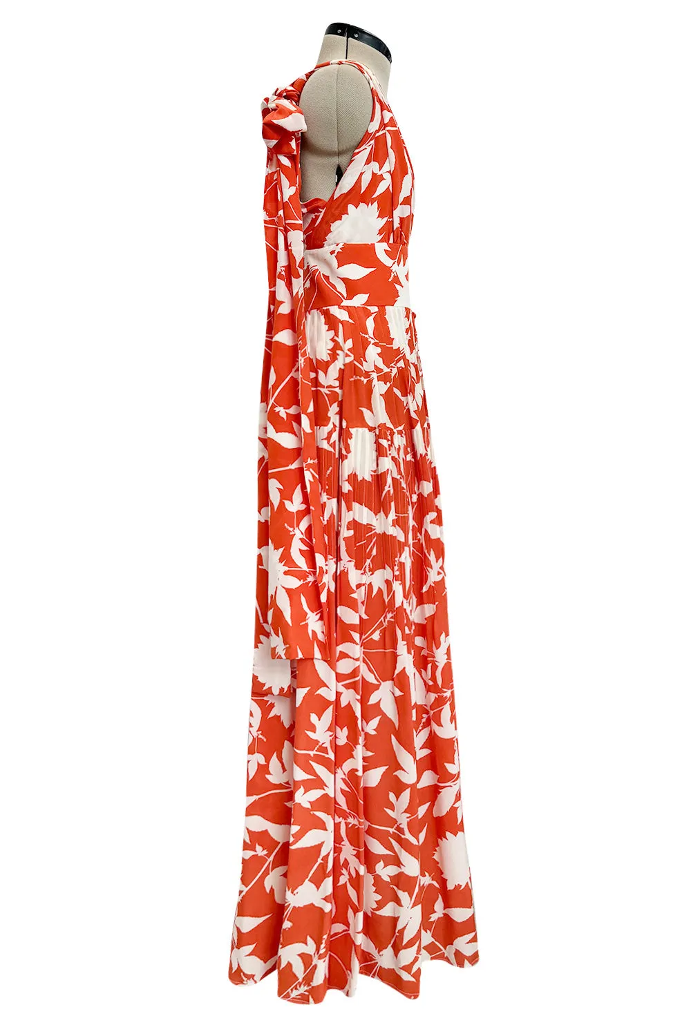 Prettiest Spring 2020 Oscar de la Renta by Laura Kim & Fernando Garcia Silk Print Halter Dress