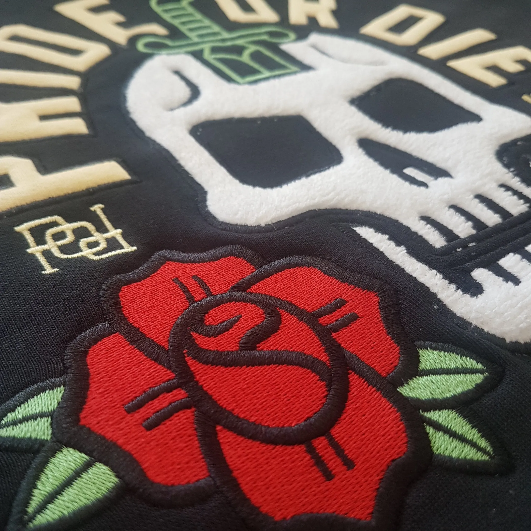Sweat-Shirt Pride or Die Stay Sharp - Noir