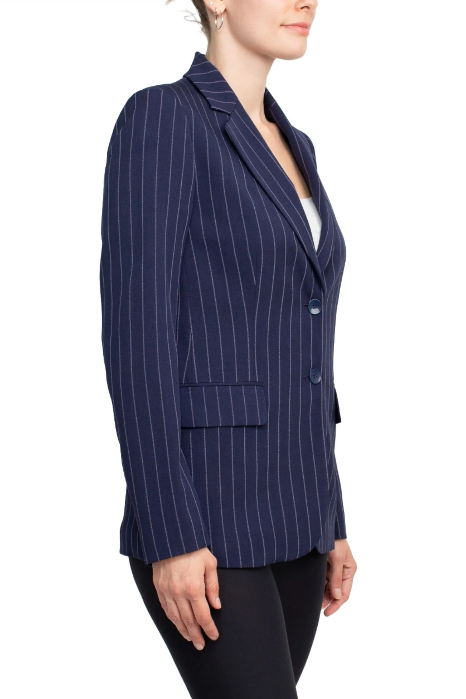 Tahari ASL Notched Collar Two Button Long Sleeve Crepe Blazer
