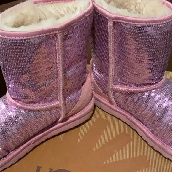 UGGS! Cotton Candy Sparkle Dream!