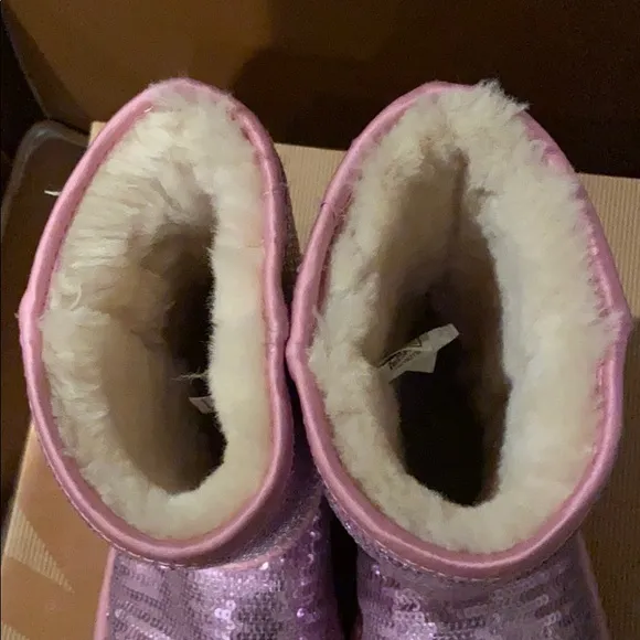 UGGS! Cotton Candy Sparkle Dream!