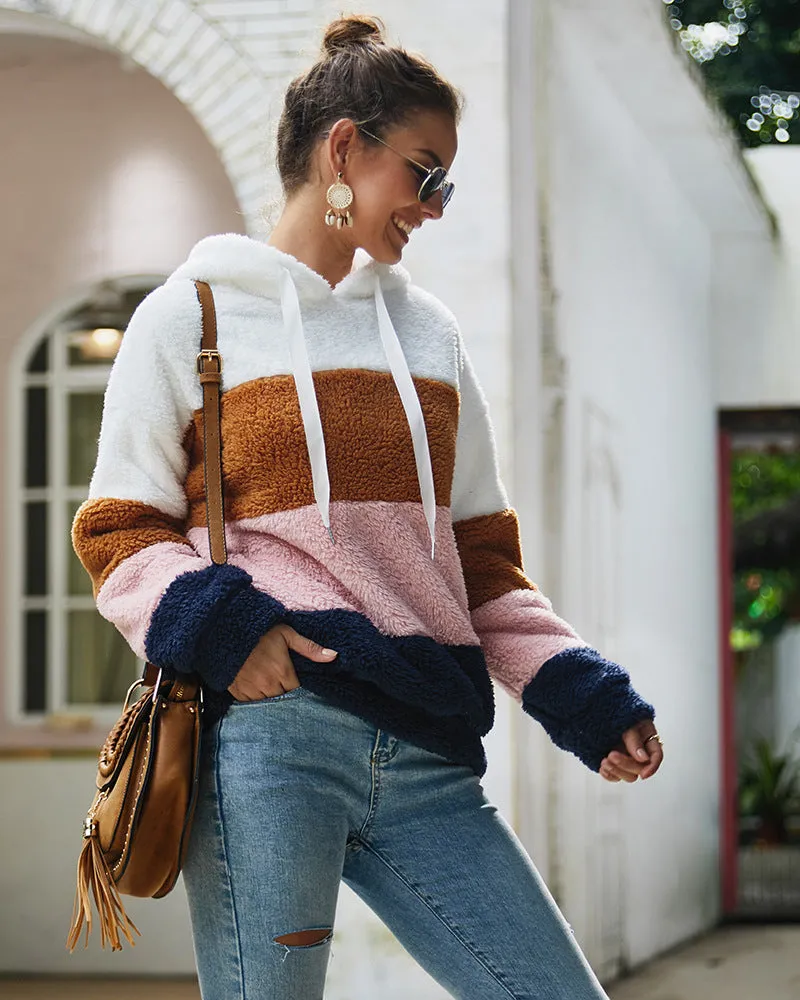 Women Contrast Color Hooded Plush Sweatshirt